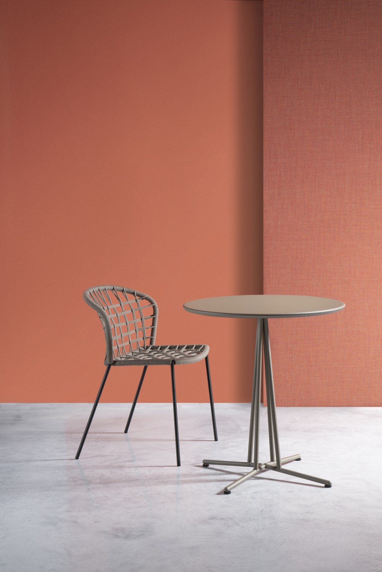 Круглый стальной стол со спицами GABER BRISTOL ROUND ARCH-00058599 - Вид №2