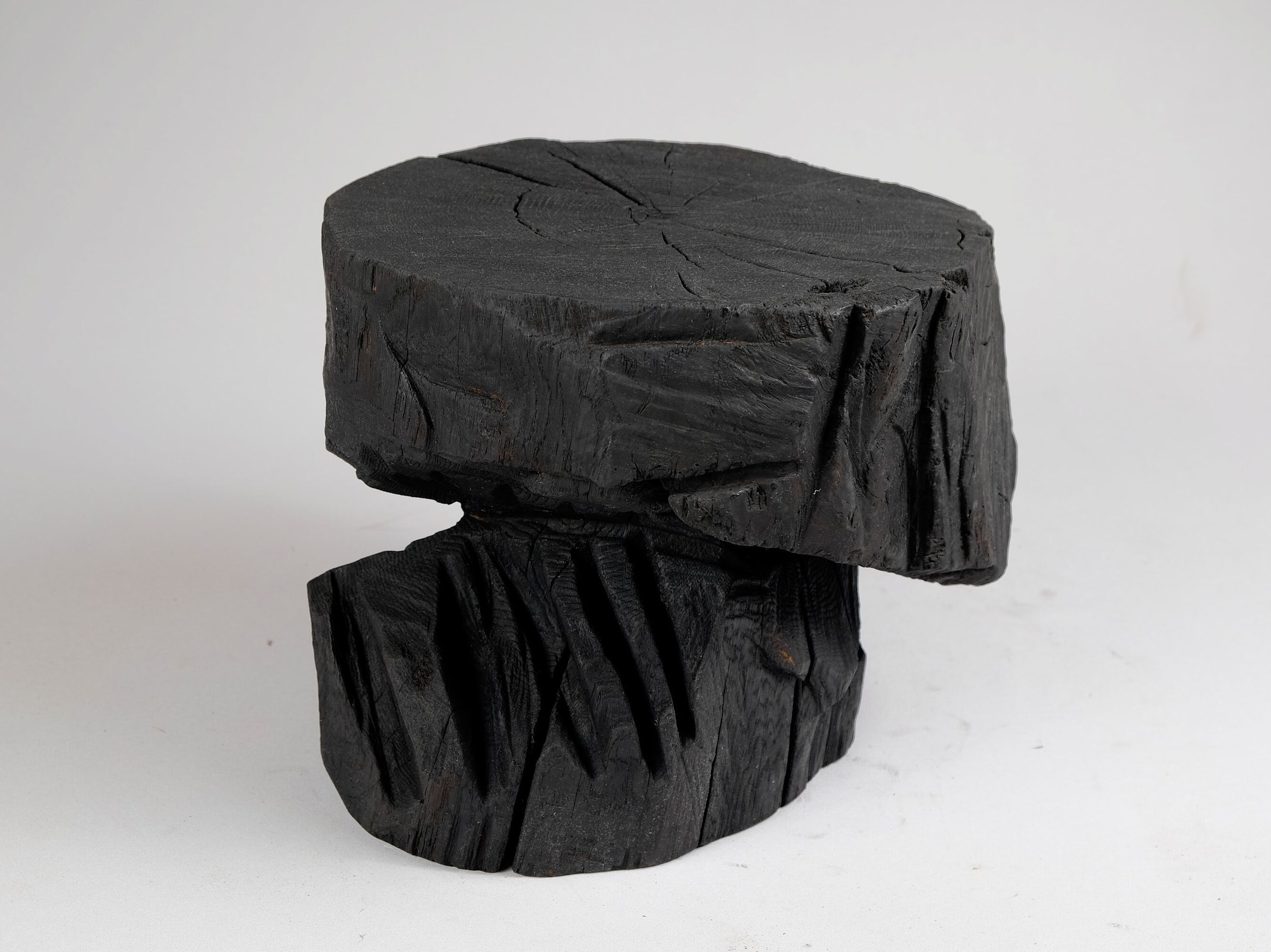 Круглый журнальный столик из дуба Logniture Jownik ARCH-00092842 - Вид №1