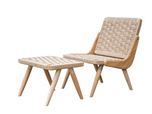 Деревянный садовый стул