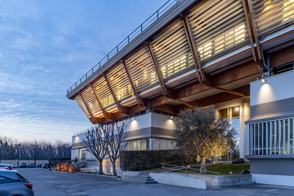 8840308 Проектор Platek SUN Medium Proiettore  SUN Medium Floodlight - 16 LED RGBW 70°  - Вид №2