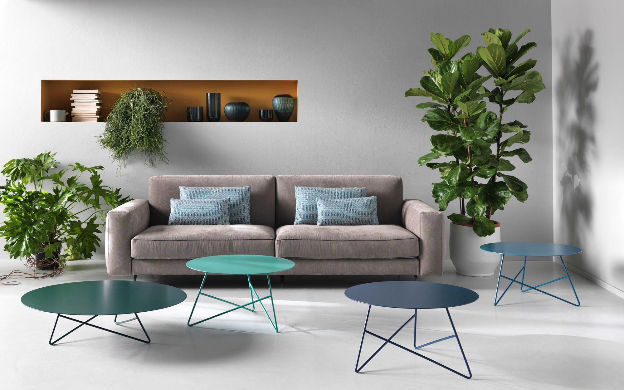 Круглый металлический журнальный столик MEMEDESIGN ERMIONE ARCH-00063691 - Вид №1