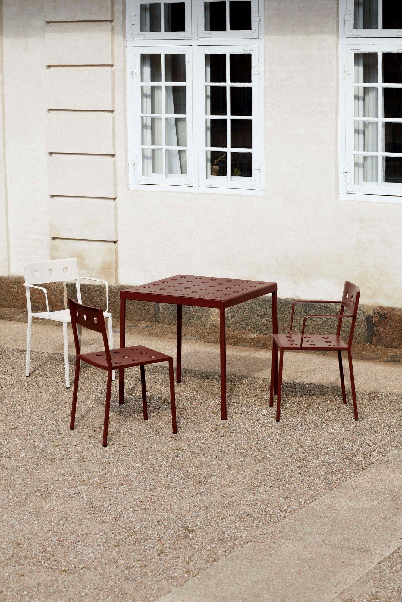 Квадратный садовый стол с порошковым покрытием Hay балкон ARCH-00004664 - Вид №6