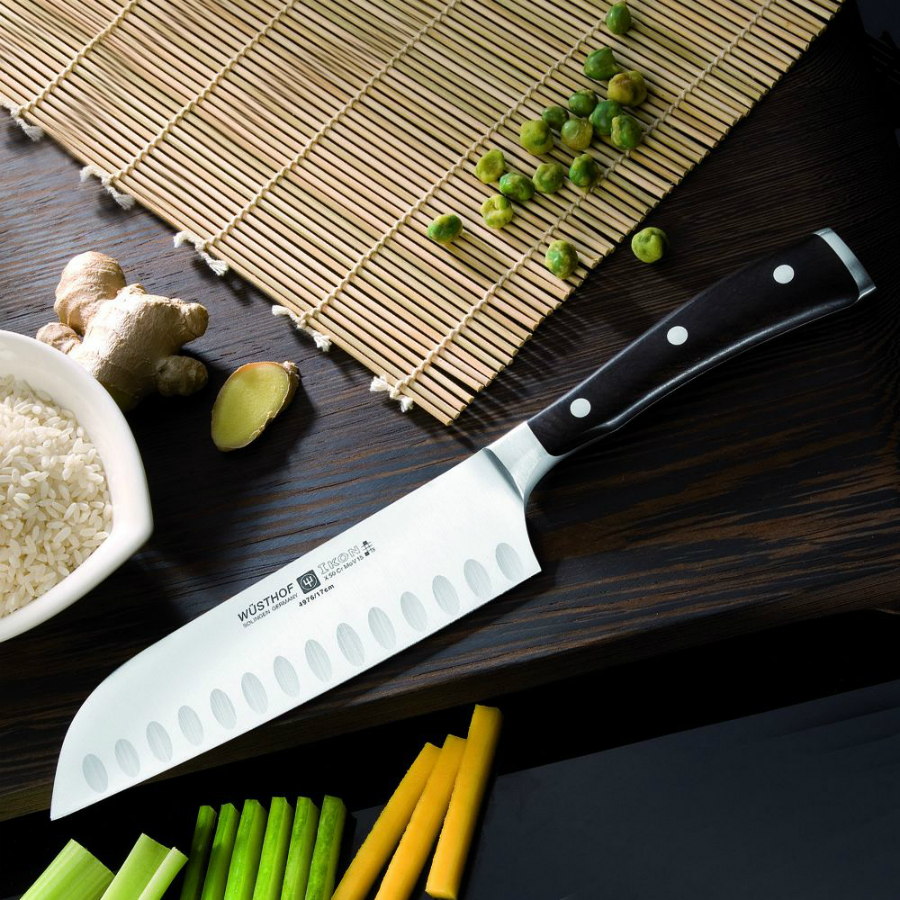 Нож кухонный японский «Шеф» Ikon с углублением на кромке, 17 см WUESTHOF W4976WUS - Вид №1