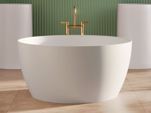 Круглая ванна в центре комнаты в Dolotek©