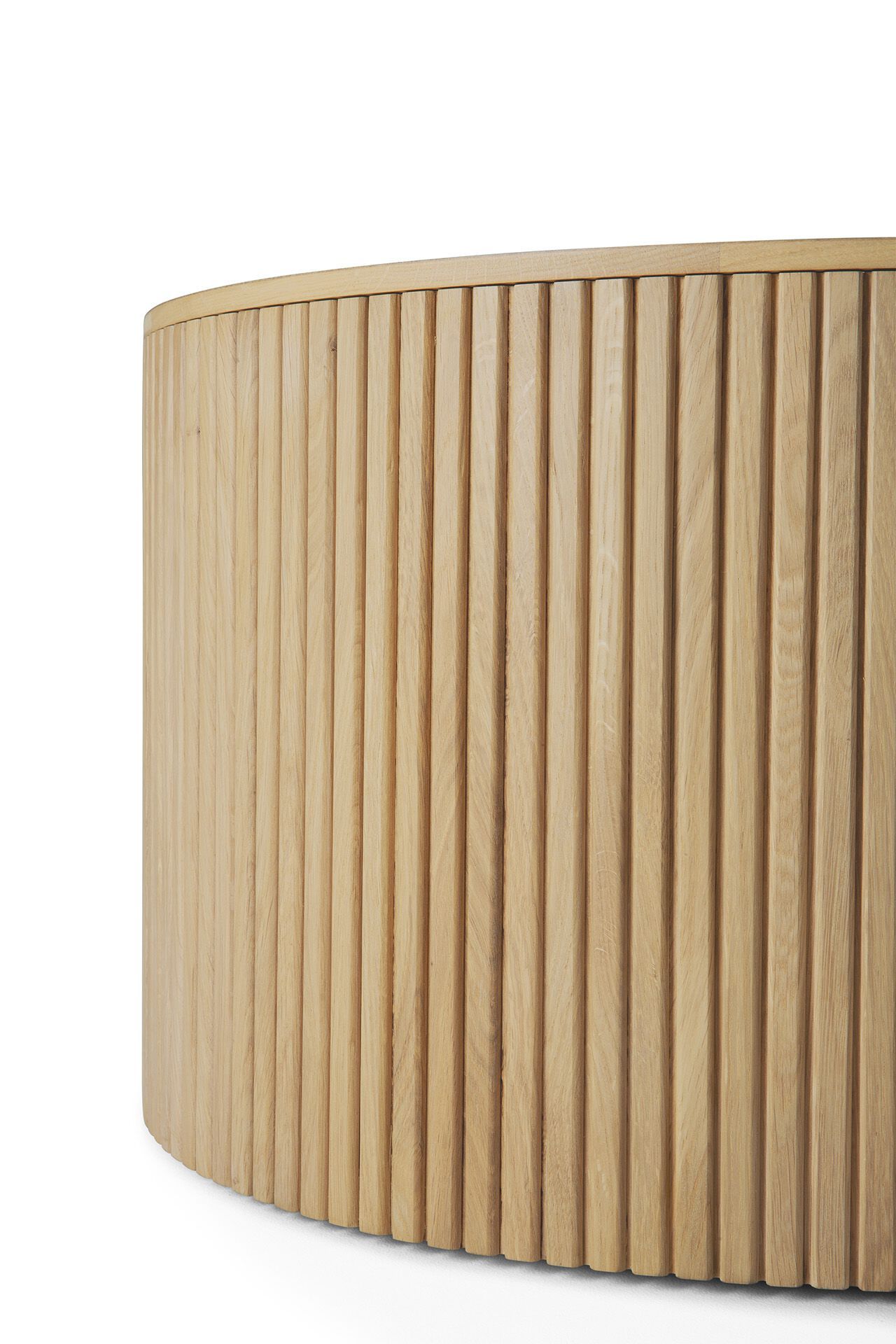 Низкий круглый журнальный столик из дуба с отсеком для хранения Ethnicraft Roller Max ARCH-00038585 - Вид №3