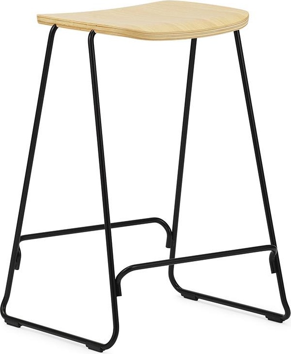 602555 Barstool 65 см Дуб / Черная сталь Normann Copenhagen Just
