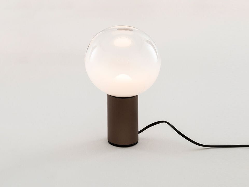 Алюминиевая и стеклянная светодиодная настольная лампа In Stock Artemide ARCH-00139779