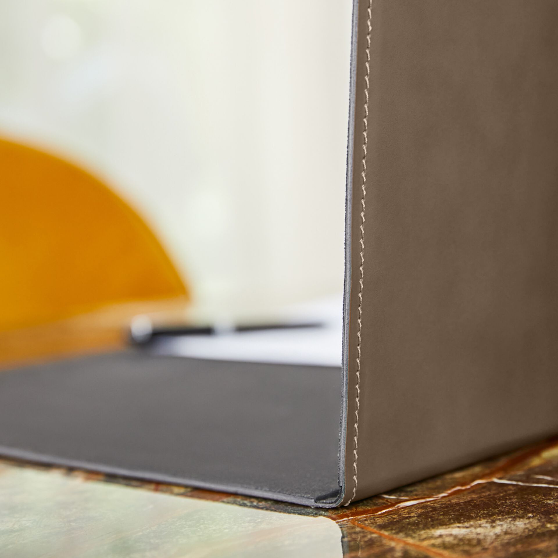 Подпушка из регенерированной кожи EGLOOH GEMINI ARCH-00153259 - Вид №45