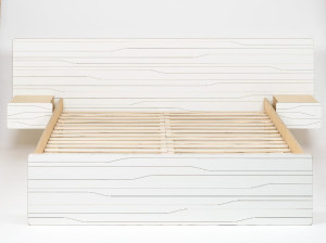 Двуспальная кровать со встроенными тумбочками