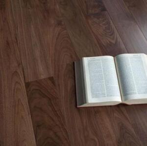 Массивная доска Magestik floor Под лаком (экзотика) (300-1800)x165x22мм Орех американский Селект (Гладкая) 300-1800х165 мм.