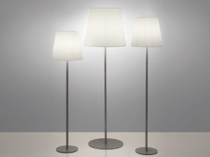 Стальная напольная лампа