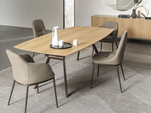 Деревянный бочковый стол