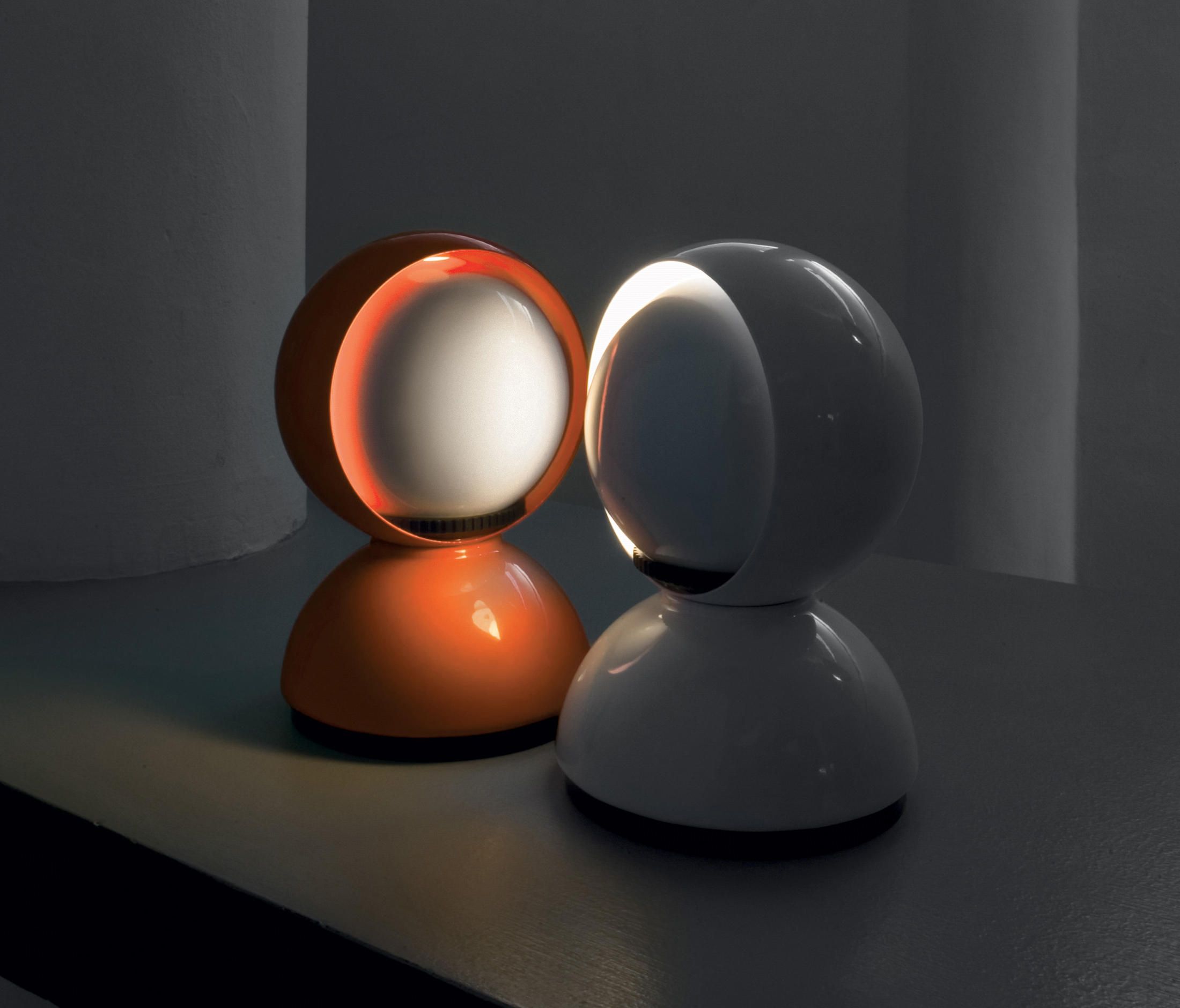 Окрашенная металлическая светодиодная настольная лампа In Stock Artemide ARCH-00100186 - Вид №3