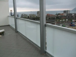 ALUSCALAE Балюстрада из алюминия и стекла для окон и балконов