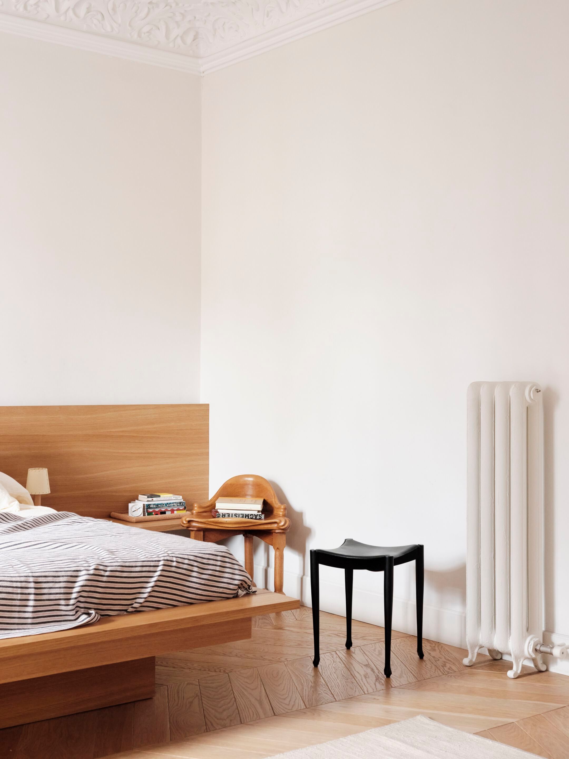 Табурет из массива дерева BD Barcelona Гауди ARCH-00010292 - Вид №6