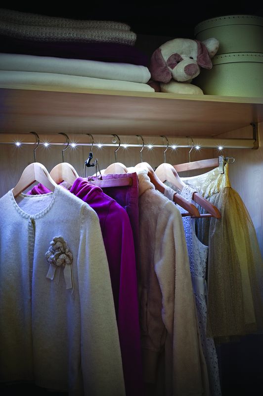 Шкаф распашной трехстворчатый с ящиками беленый дуб Flora CILEK FLORA 00-3832565 Бежевый Santreyd - Вид №4