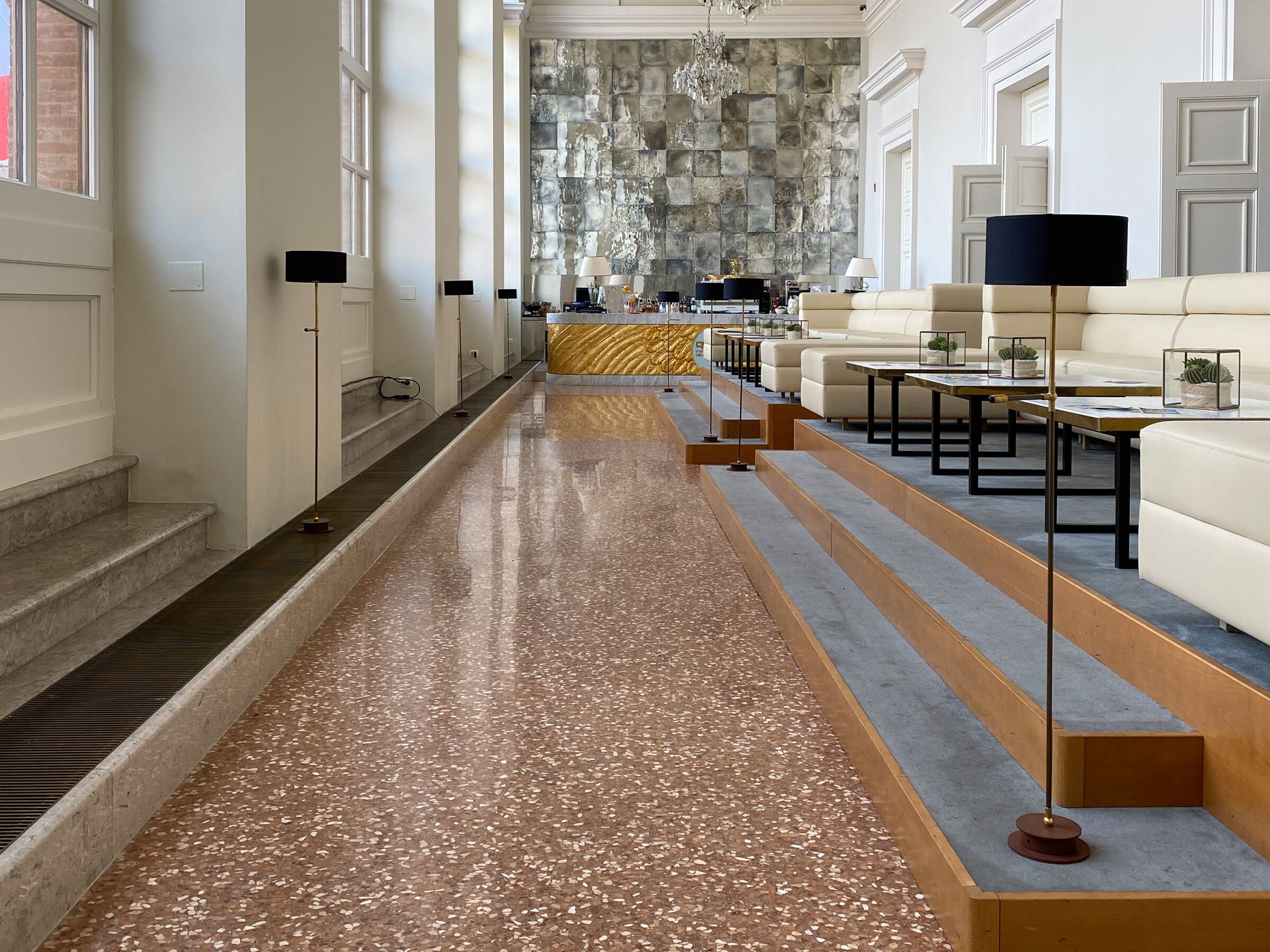 Светодиодный торшер Renzo Serafini CAPPELLINO MEZZALTEZZA ARCH-00025124 - Вид №3