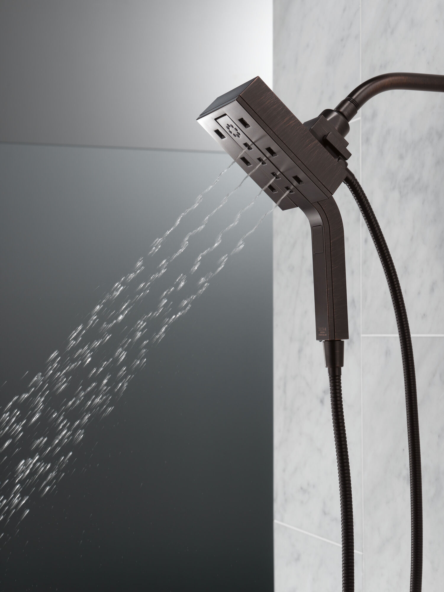 58473-RB H2Okinetic® In2ition® Душ два в одном с 4 настройками Delta Faucet Universal Showering Венецианская бронза  - Вид №15