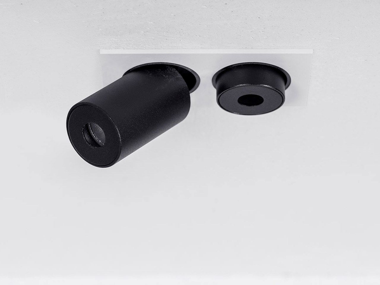 Металлический светодиодный потолочный светильник для потолков HER DOT POINT ARCH-00010479