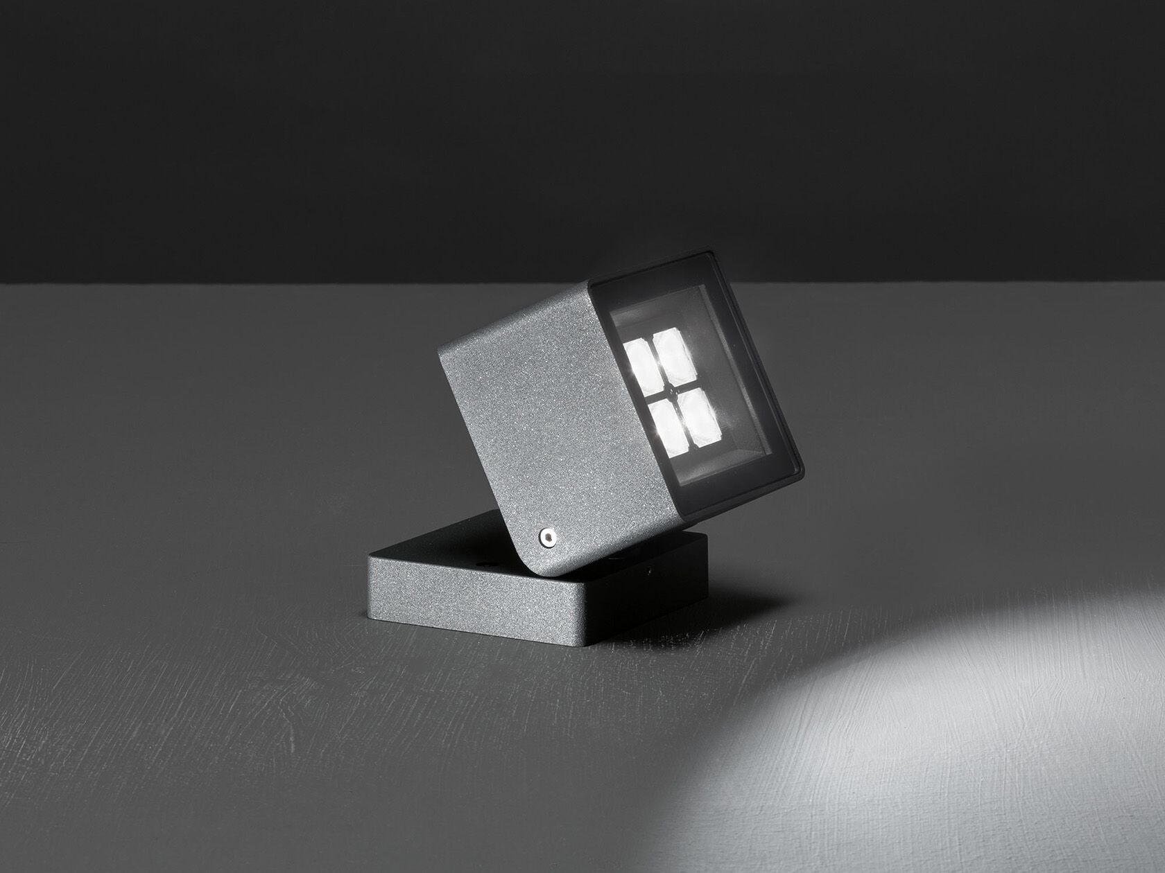 Алюминиевый регулируемый светодиодный наружный прожектор [LND] общие ARCH-00046638 - Вид №14