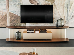 Шкаф для телевизора из дерева и стекла