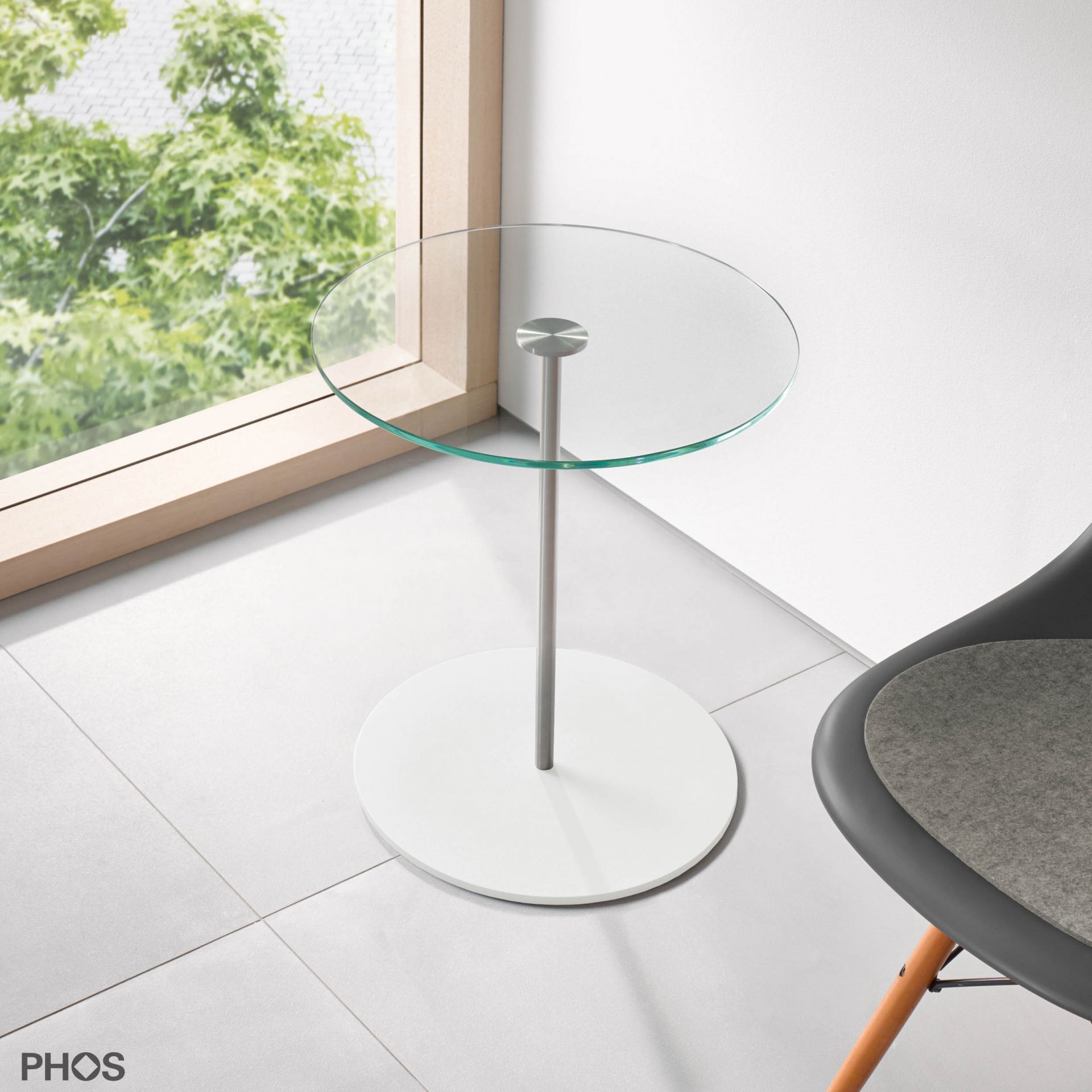 BT400G-BPW Приставной столик со стеклянной полкой, высота 40 см, основание: белое. PHOS 