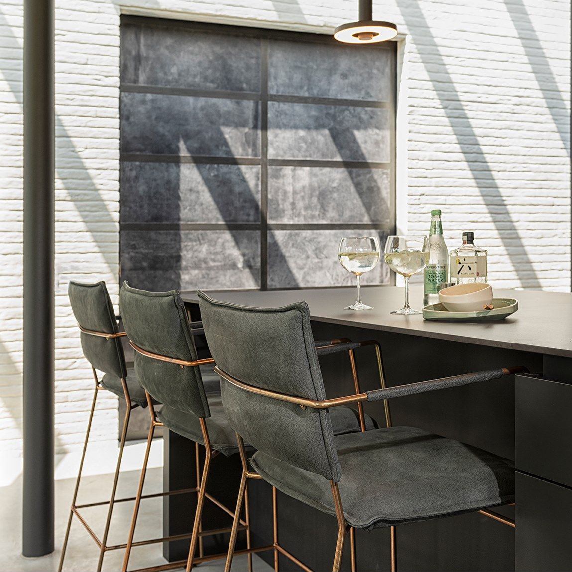 Высокий кожаный табурет с подлокотниками Jess Norman ARCH-00003356 - Вид №3