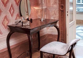 Gentry Home Туалетный столик Melrose из массива красного дерева  Гавана - черный монохромный - флорентийское серебро sun-id-1075194 - Вид №1