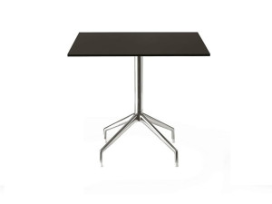 Квадратный стол в HPL для контракта