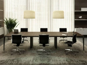 Quadrifoglio Прямоугольный стол для совещаний с системой управления кабелями X9