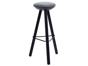 Деревянный табурет с подставкой для ног