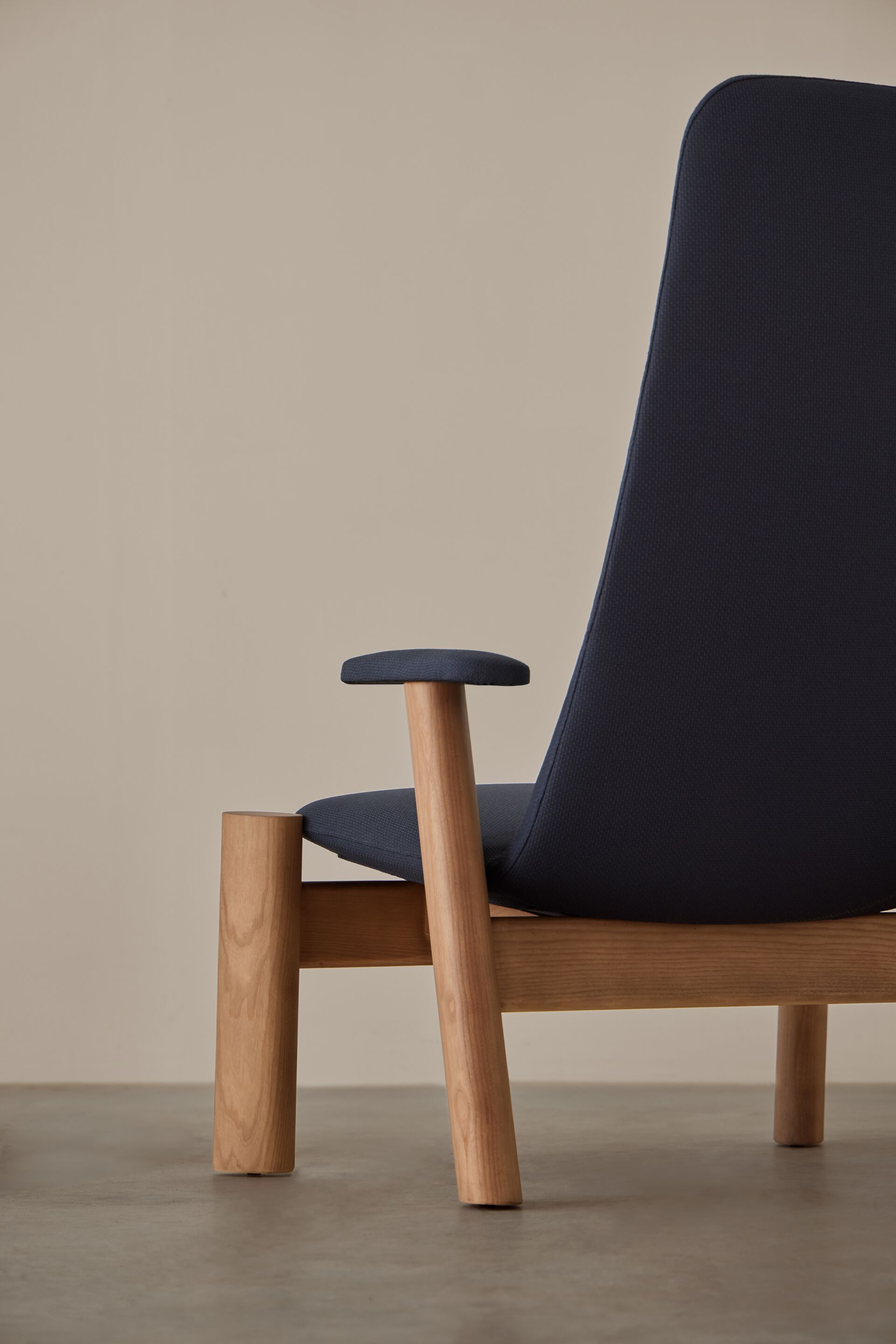 Тканевое кресло с подлокотниками и высокой спинкой Blasco&Vila Koko ARCH-00052337 - Вид №10