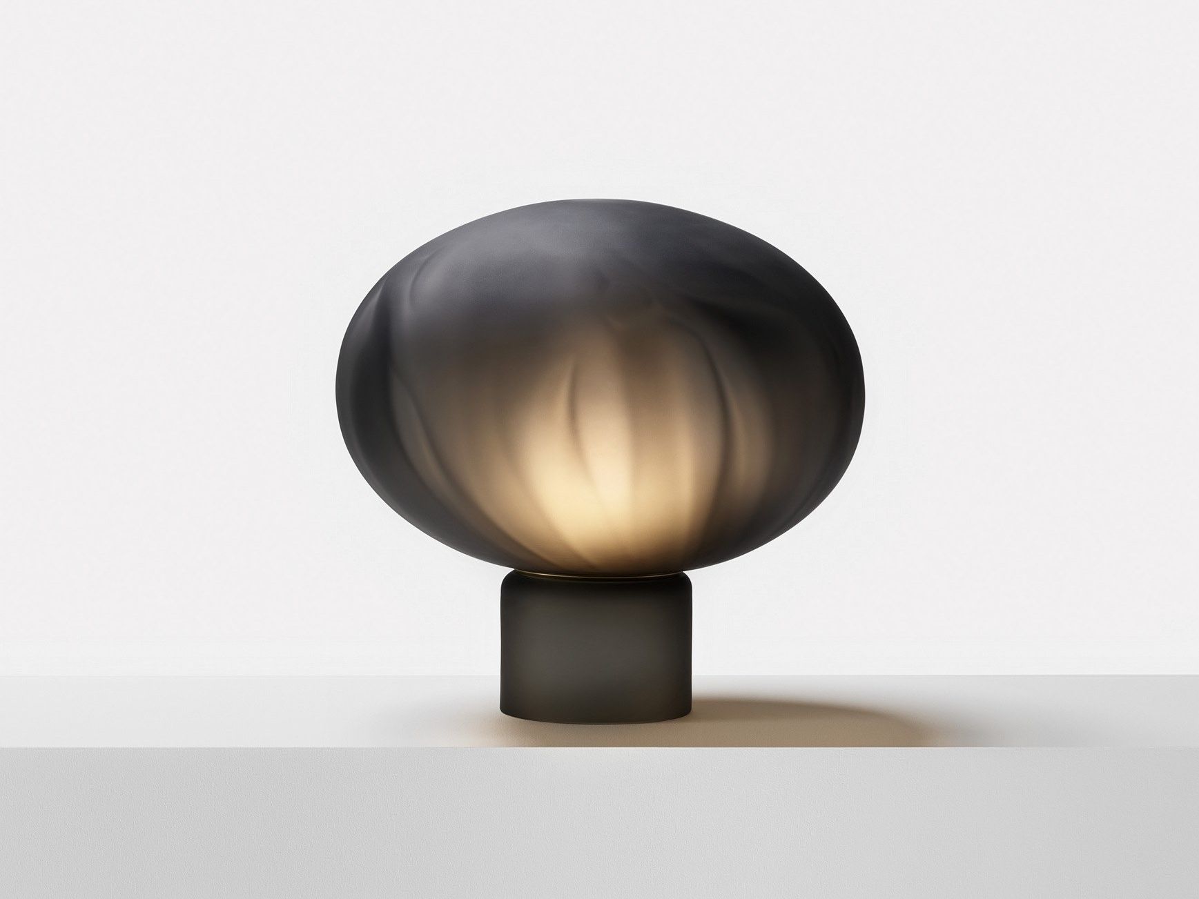 Алюминиевая и стеклянная светодиодная настольная лампа Ross Gardam Méne ARCH-00008728