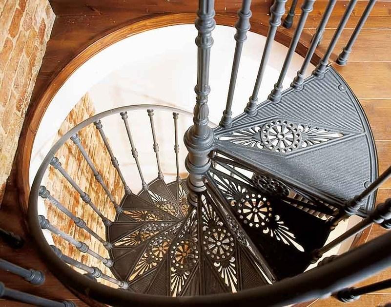 Modus Винтовая лестница из чугуна  2010  - Вид №5