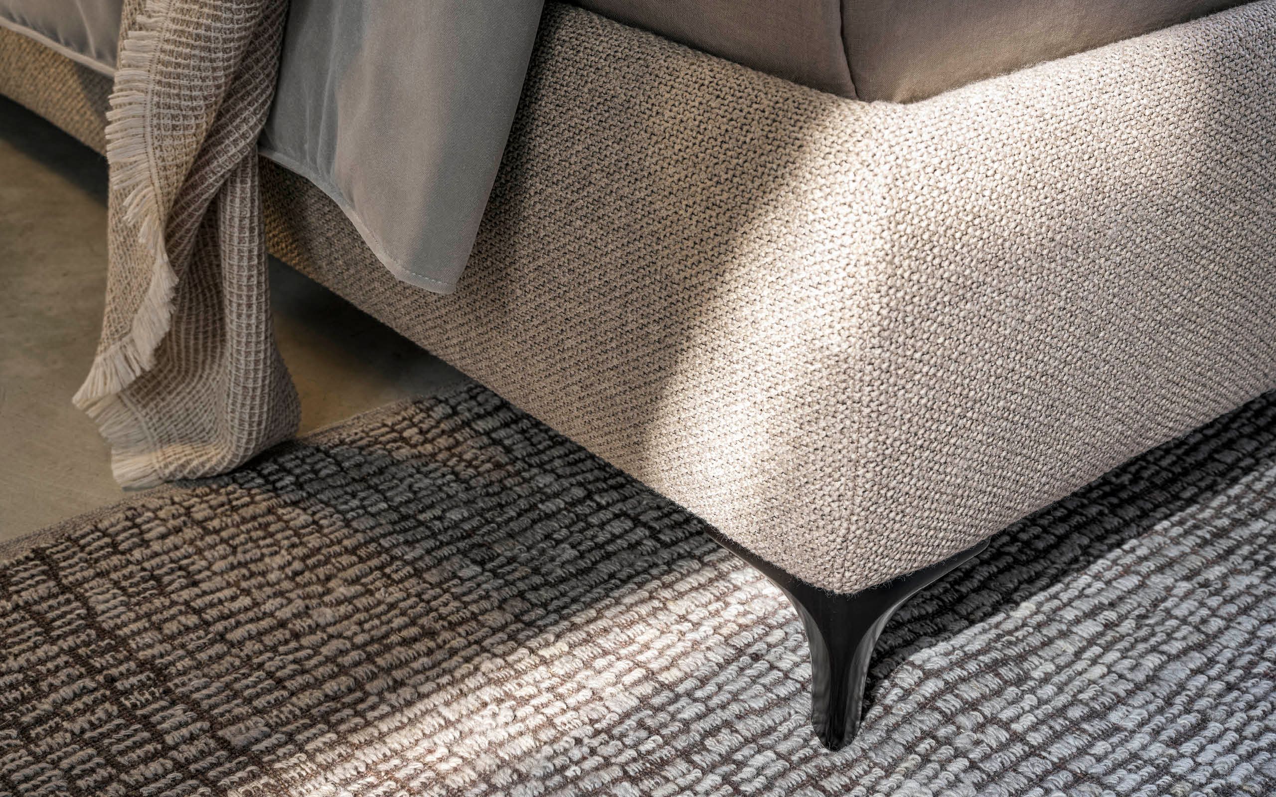 Двуспальная кровать с мягким изголовьем Twils Carnaby ARCH-00028590 - Вид №17