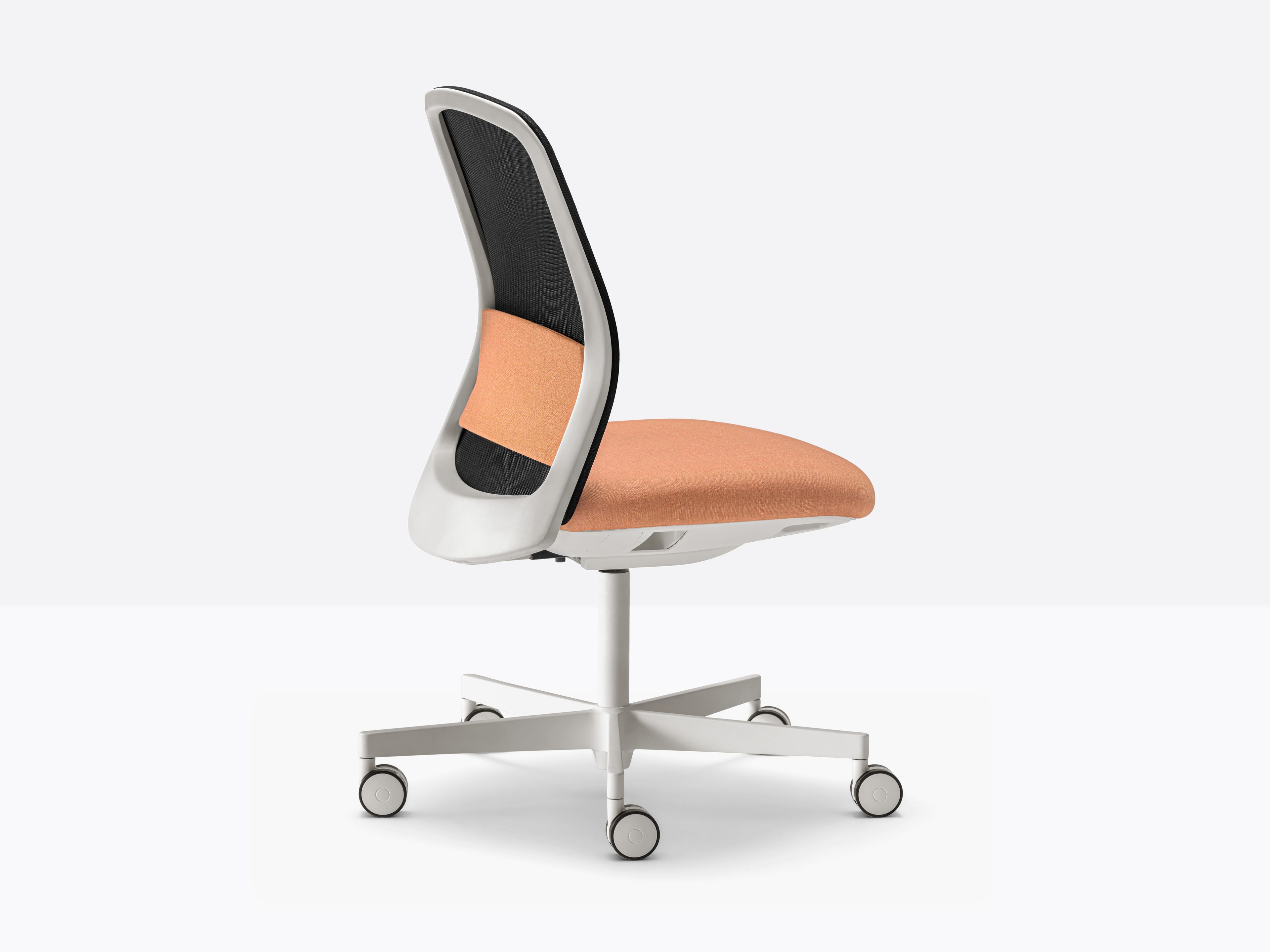 5-спицевое вращающееся сетчатое офисное кресло с колесами Pedrali Polar ARCH-00142065 - Вид №1