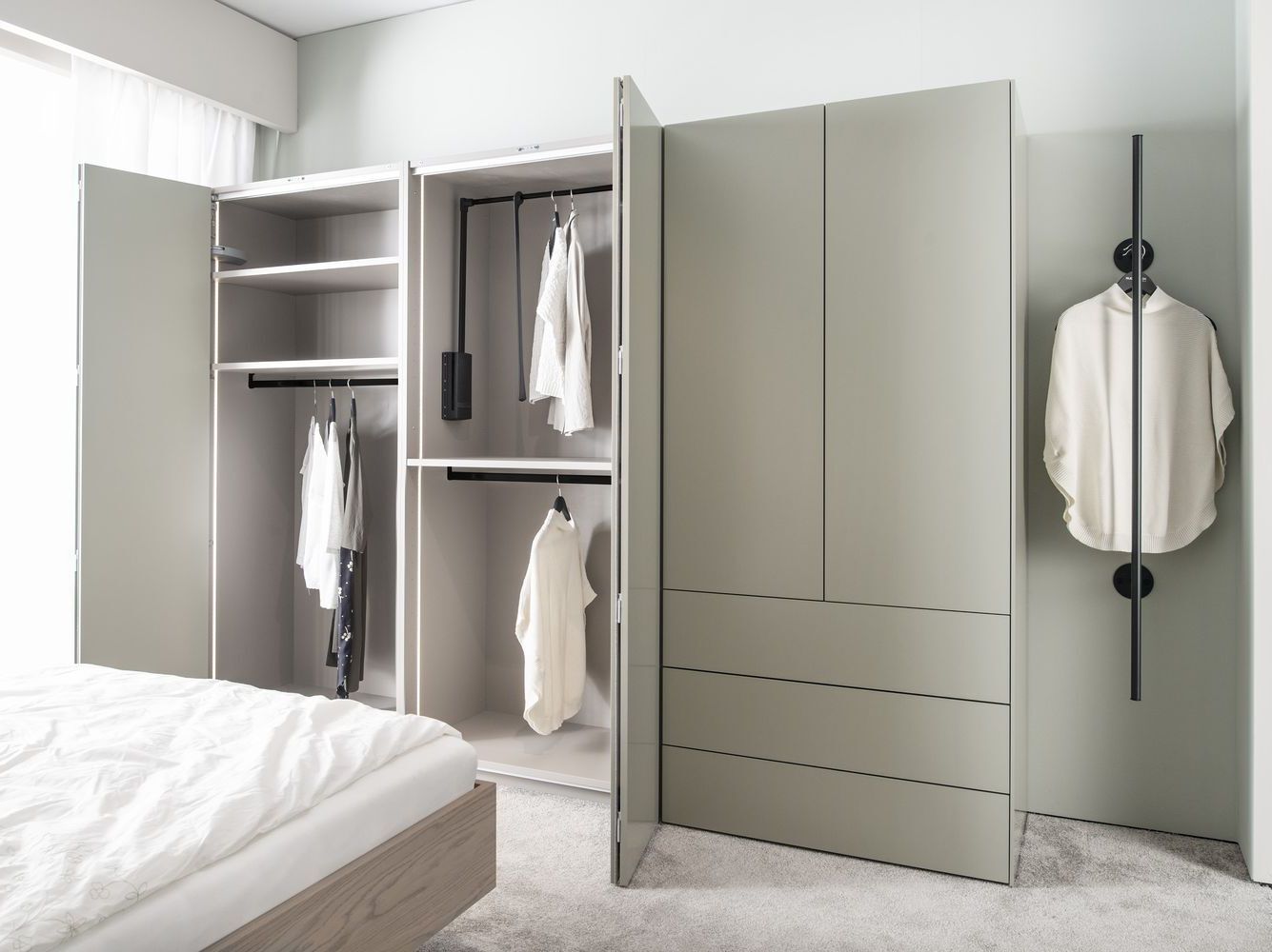 Шкаф с книжными дверцами Sudbrock Möbelhandwerk Miria ARCH-00032918