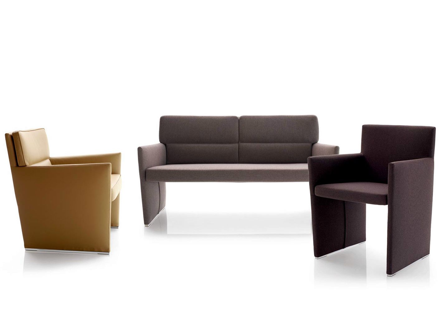 Кожаное кресло с подлокотниками B&B Italia Project поза ARCH-00125977 - Вид №1