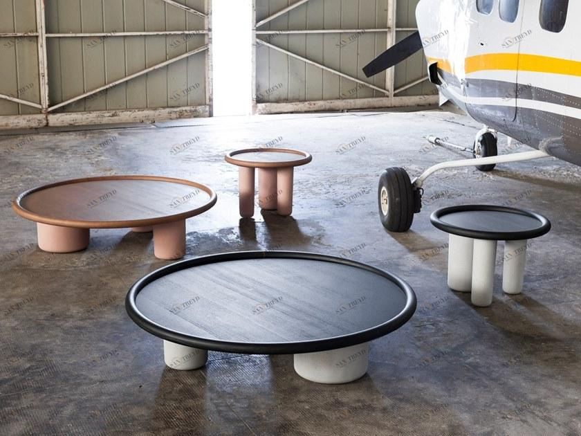 Tacchini Круглый журнальный столик из массива дерева с бетонным основанием sun-id-1465851