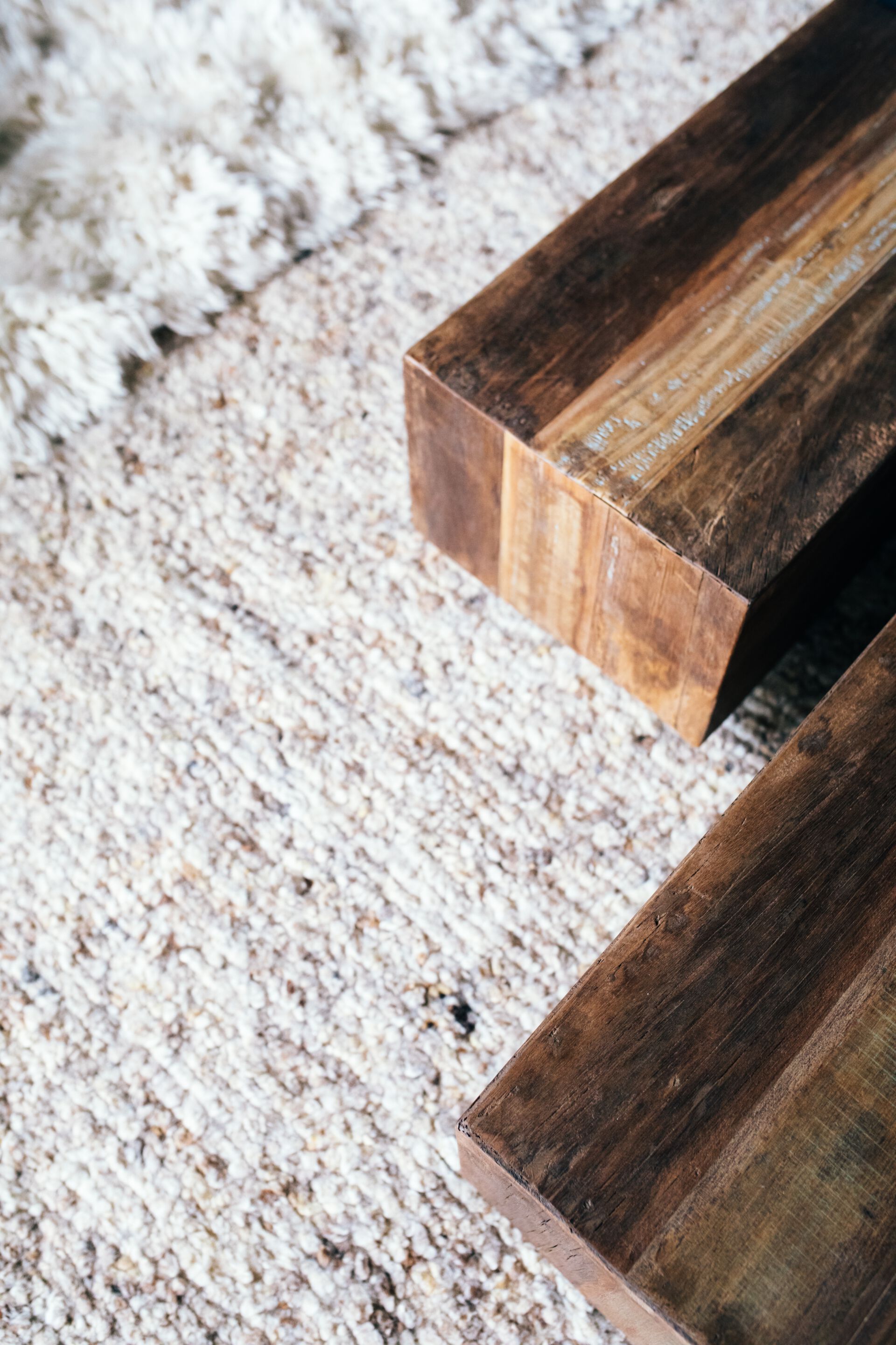 Мелиорированный деревянный низкий прямоугольный журнальный столик POMAX TEMBA ARCH-00013761 - Вид №4