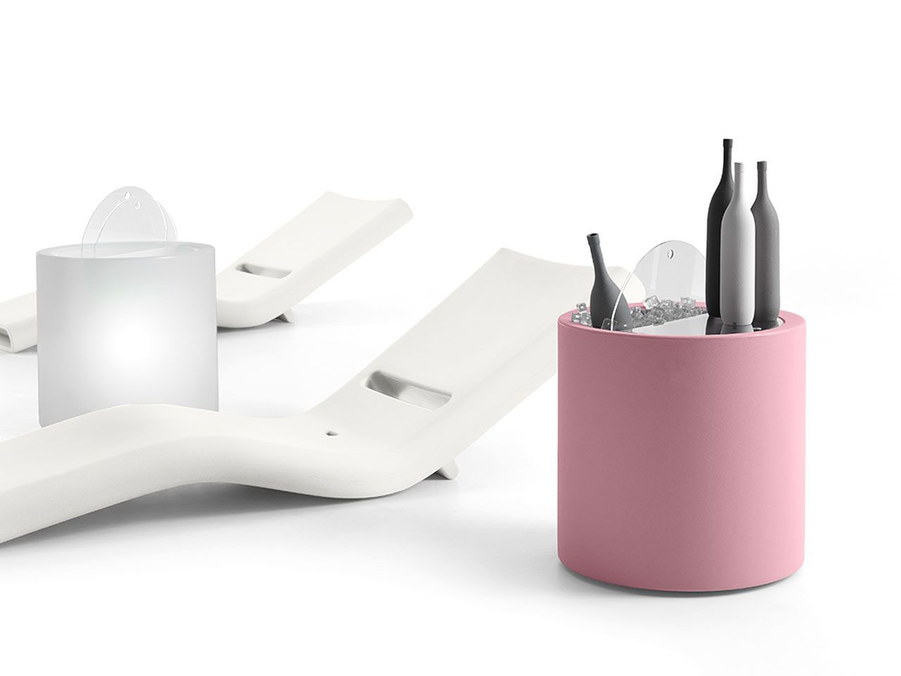 Полиэтиленовый садовый журнальный столик с держателем льда Lyxo Design блок ARCH-00084107