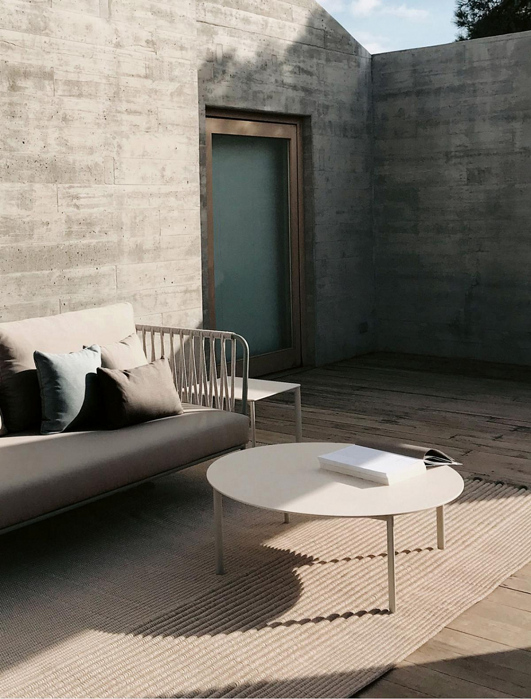 062183 Кофейный столик круглый Expormim Bare 