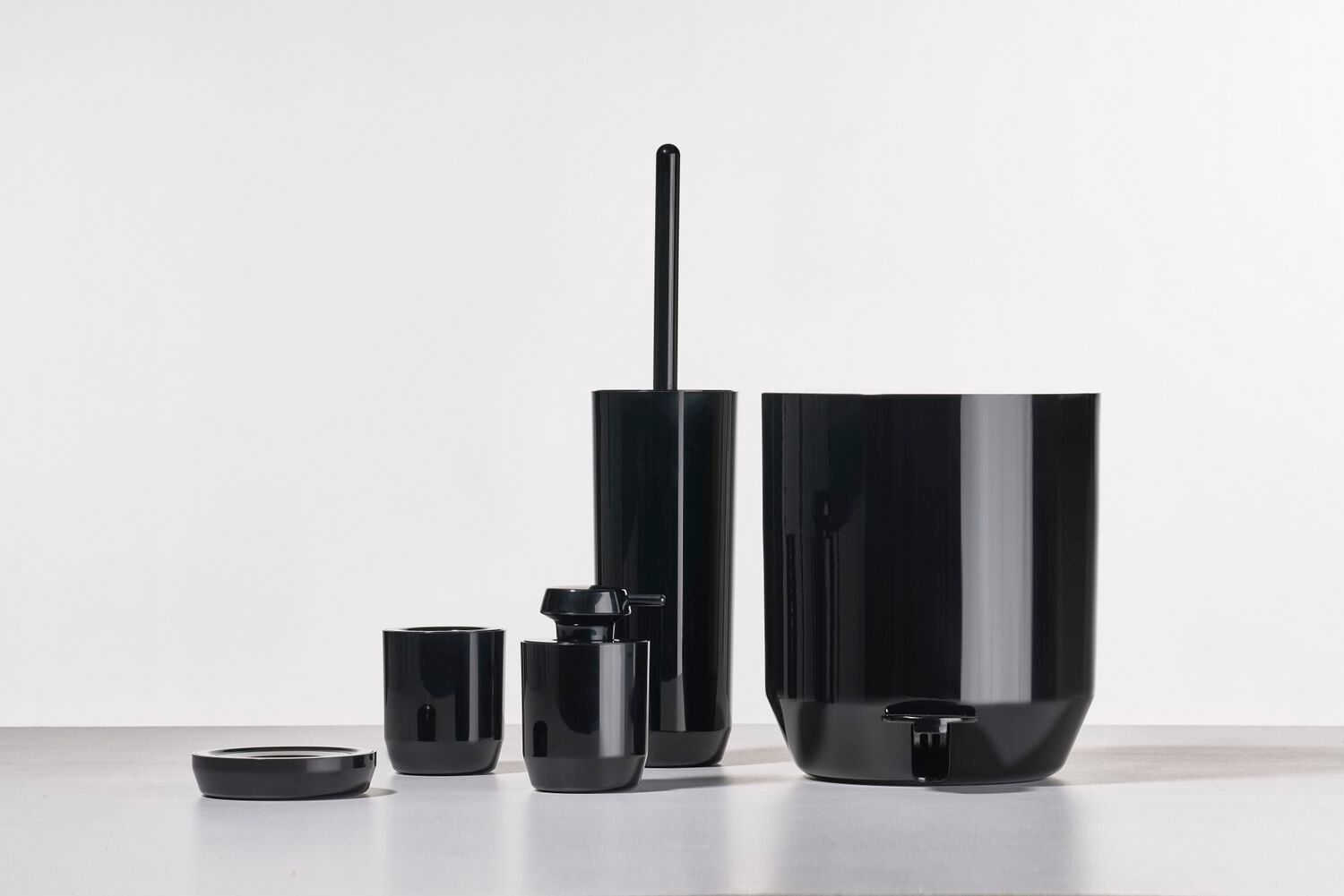 Диспенсер для мыла из термопластичной смолы ZONE DENMARK Suii ARCH-00099526 - Вид №1