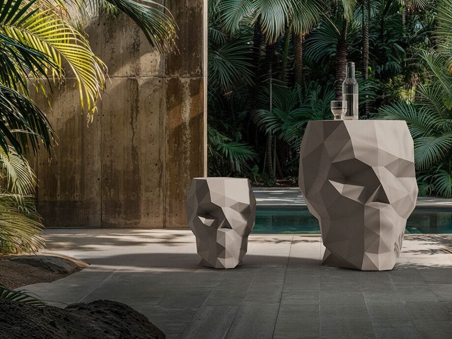 Полиэтиленовый садовый стол Vondom череп ARCH-00059401 - Вид №1