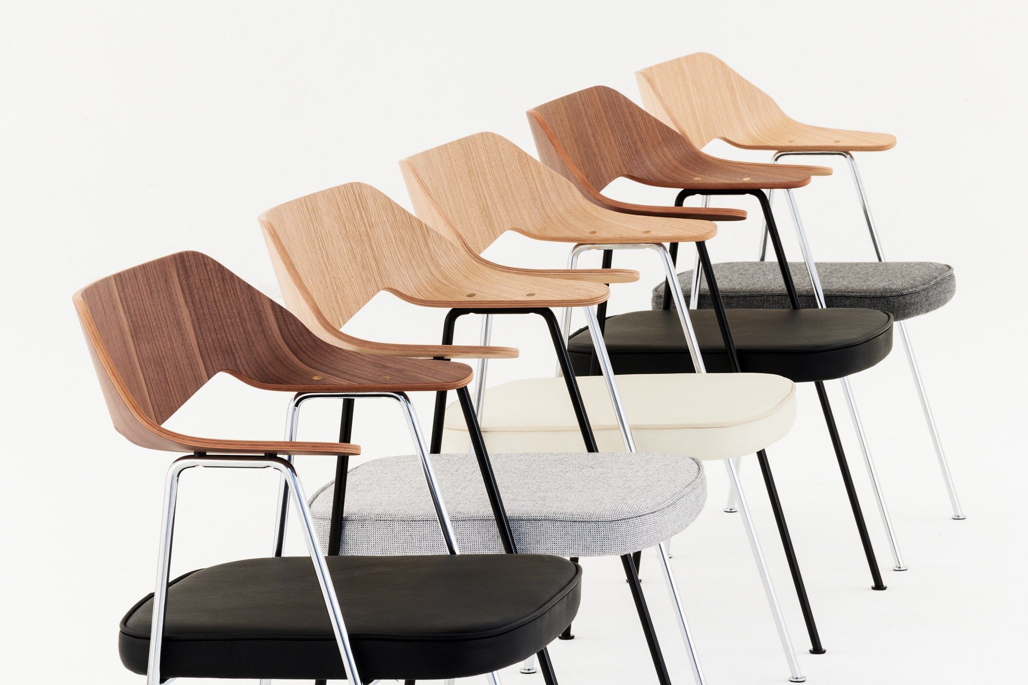 Стул с подлокотниками из ткани и шпона Case 675 ARCH-00055049 - Вид №7