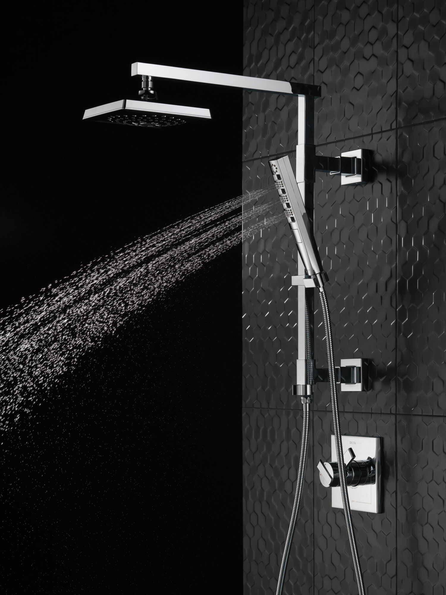 U495D-CZ60-PK Шланг для ручного душа 60–80 дюймов Delta Faucet Universal Showering Шампанское бронза  - Вид №13