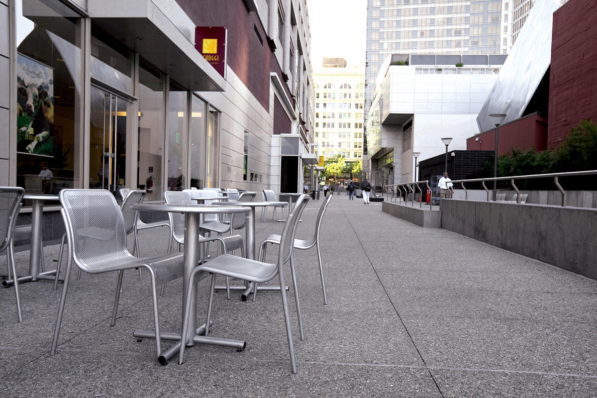 FSRT151 Крест стол  Forms-surfaces  - Вид №1