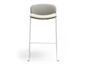 Высокий стул с мягким сиденьем
