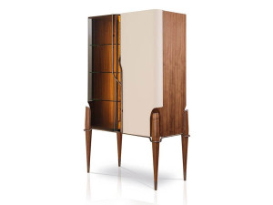 Деревянная витрина