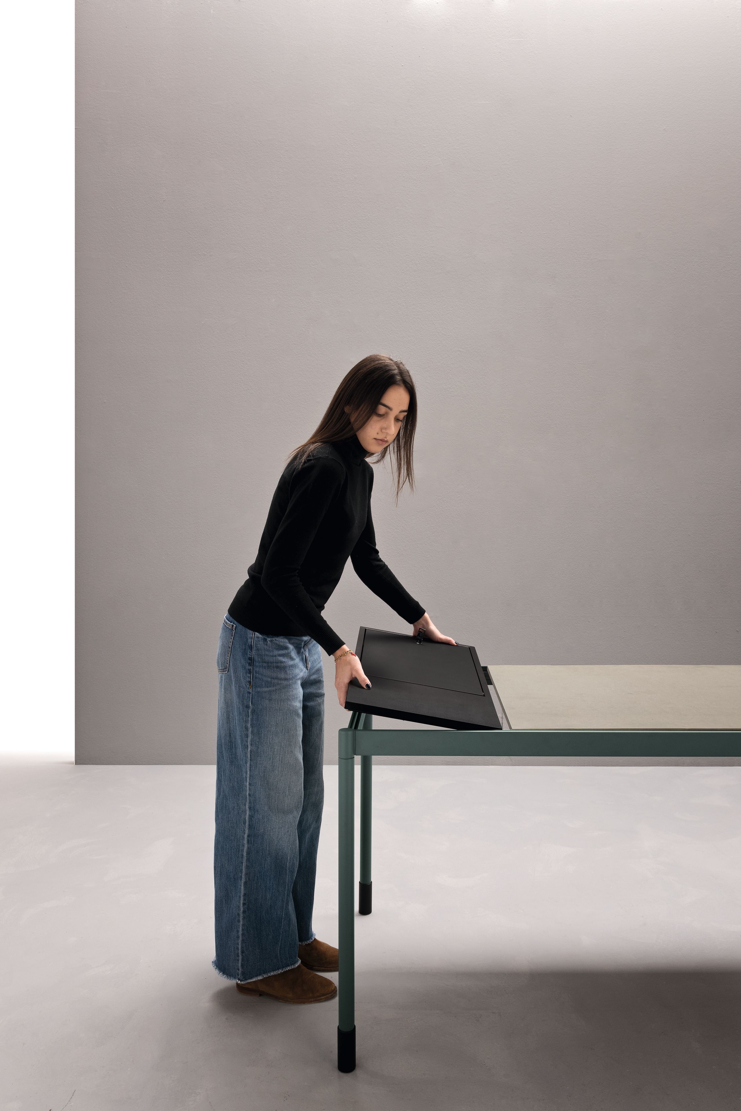 Алюминиевый секционный стол Martex жидкость ARCH-00082797 - Вид №3